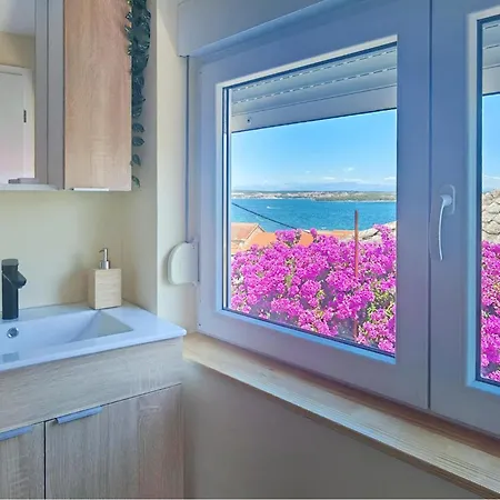 Stunning In With House Sea View * 特孔