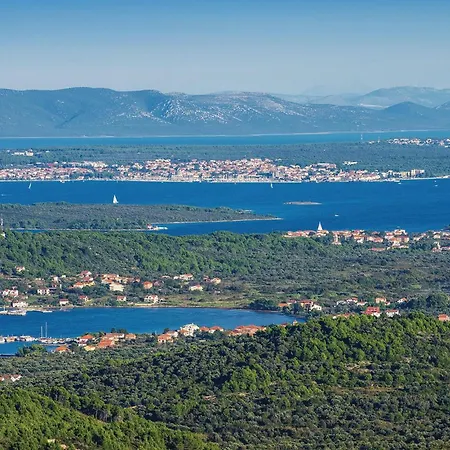 Stunning In With House Sea View *