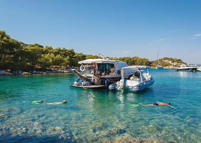 Stunning In With House Sea View 아파트 *